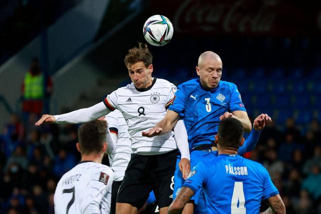 易建联的沉默耐人寻味 还能微微一笑反转吗